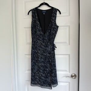 Ann Taylor petite silk and polyester wrap dress black blue dots